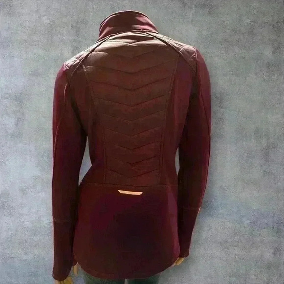 Women’s Champion Duo Dry Venture Warm Maroon quilted pullover size M - Picture 3 of 12